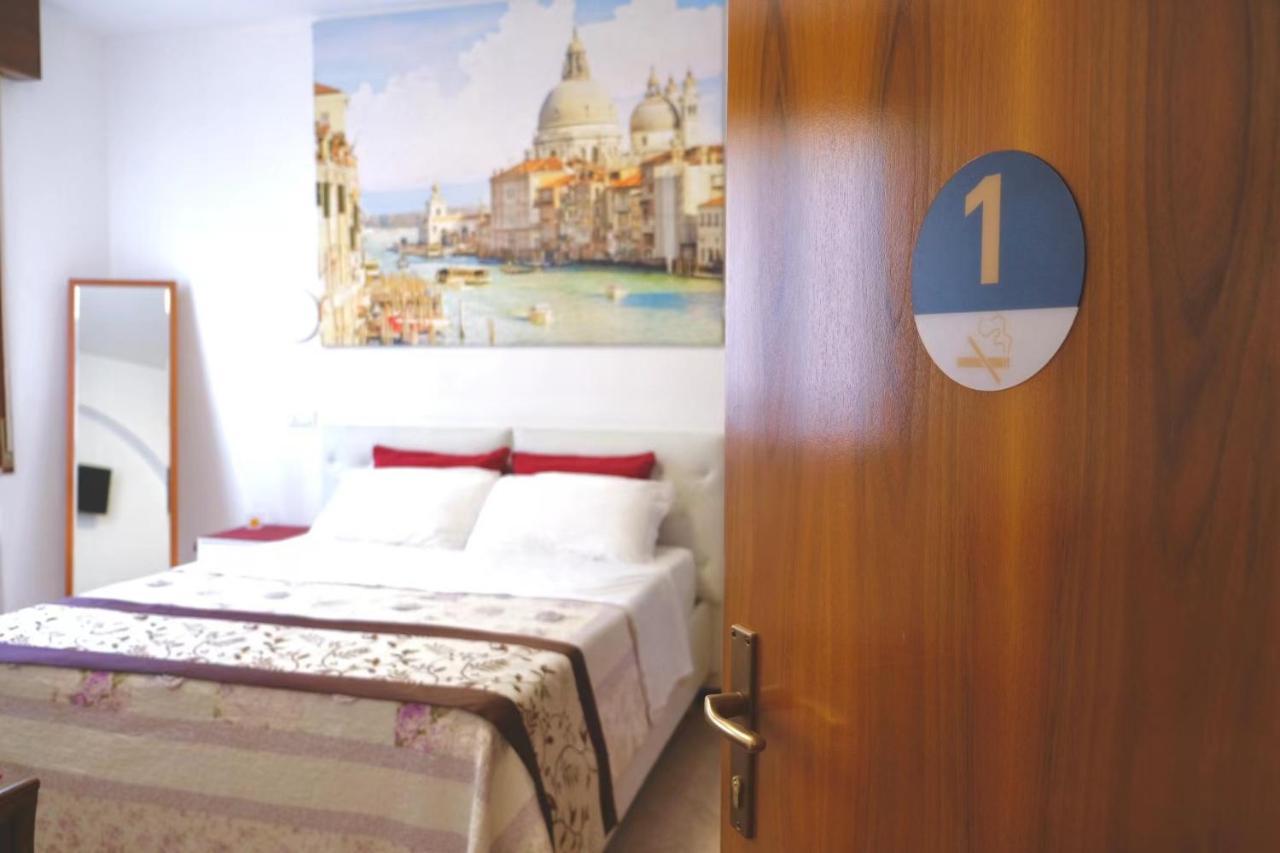 Sognareavenezia 14 Apartman Mestre Szoba fotó